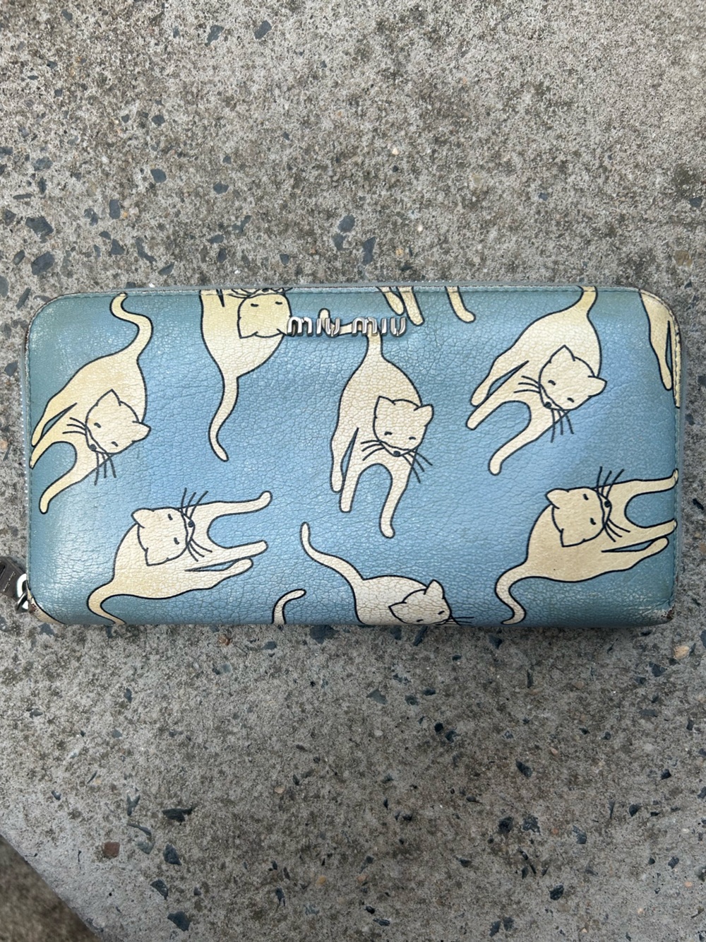 Miu Miu Cat Print Zip Around Wallet Blue Leather Rare Collector Piece Italy